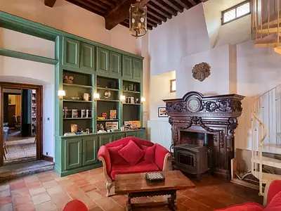 Maison, 825 m²