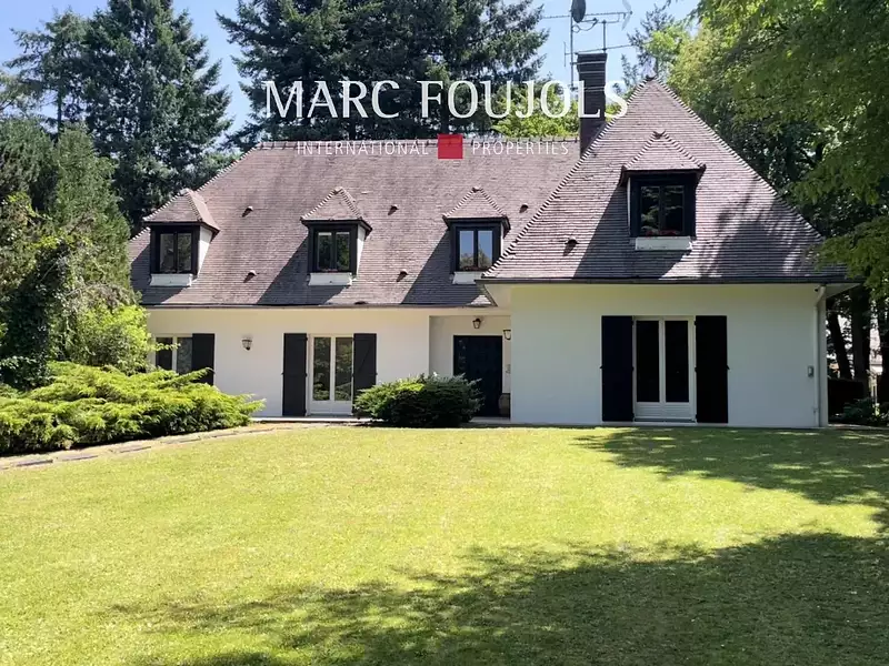 Maison, 230 m²