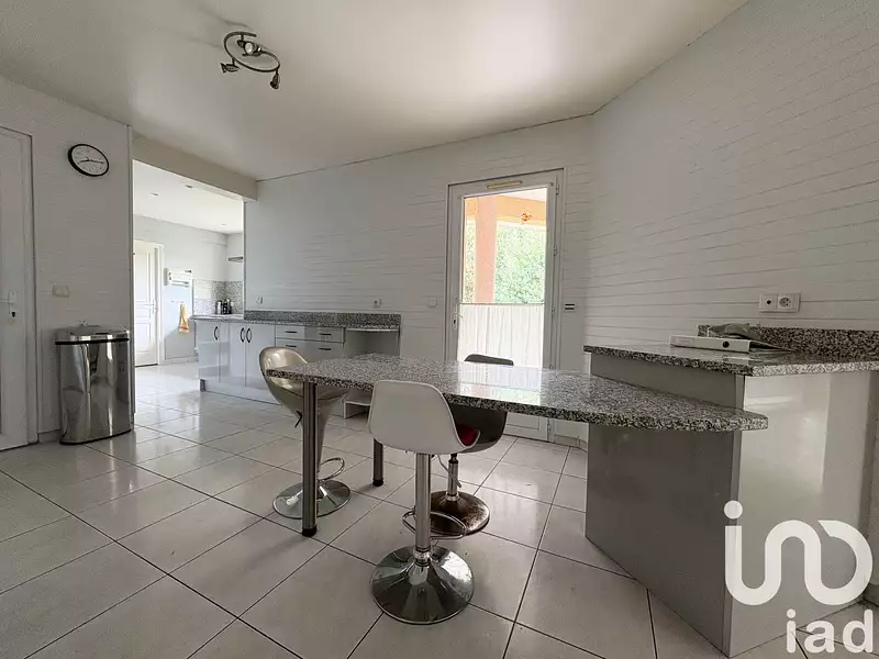 Maison, 161 m²