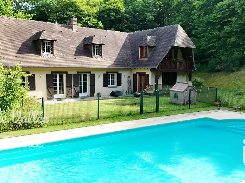 Maison, 248 m²