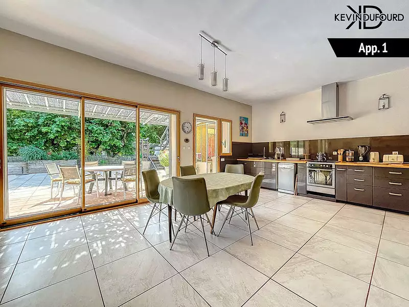 Maison, 250 m²
