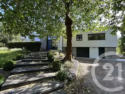 Maison, 317,9 m²