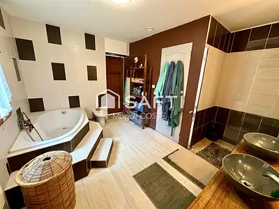 Maison, 174 m²
