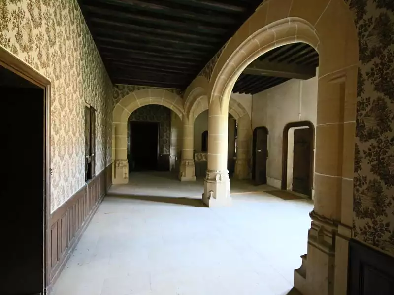 Maison, 1 500 m²