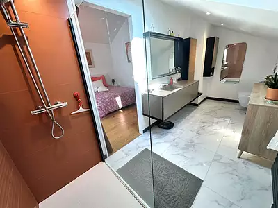 Maison, 250 m²