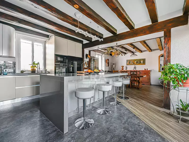 Maison, 272 m²