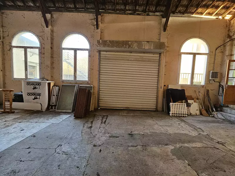 Maison, 680 m²