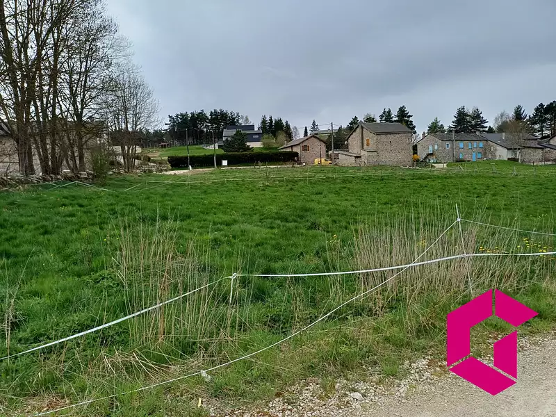 Terrain, 1 443 m²