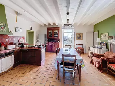 Maison, 250 m²