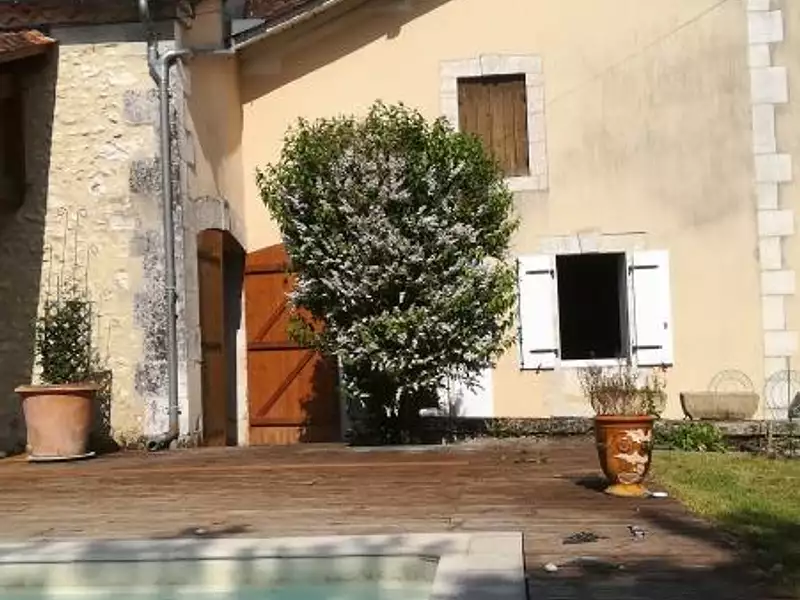 Maison, 216 m²