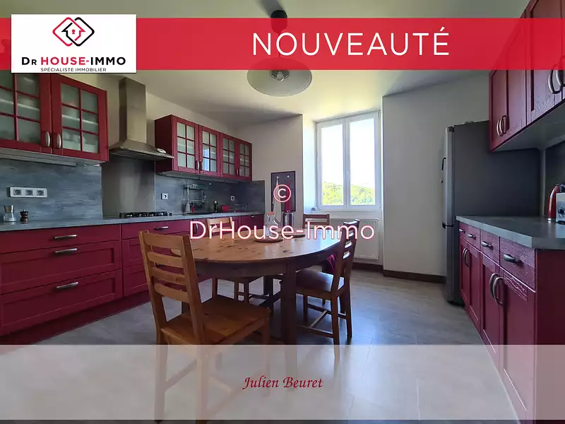 Maison, 240 m²