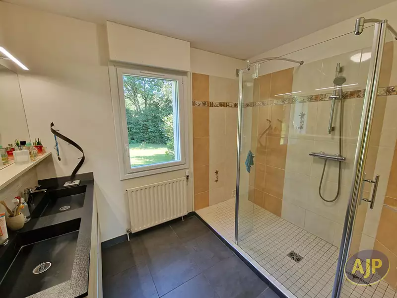 Maison, 143 m²