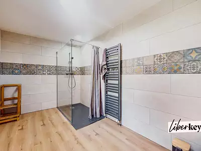 Maison, 260 m²