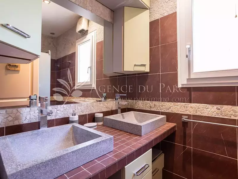 Maison, 168 m²