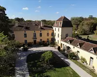 Maison, 1 600 m²