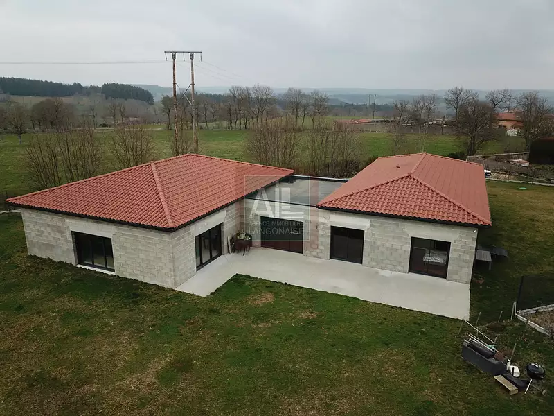 Maison, 250 m²
