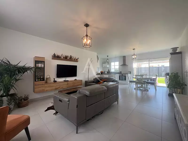 Maison, 93,99 m²