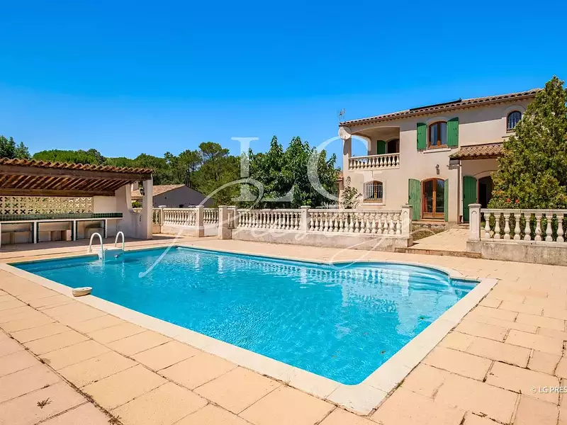 Maison, 160 m²