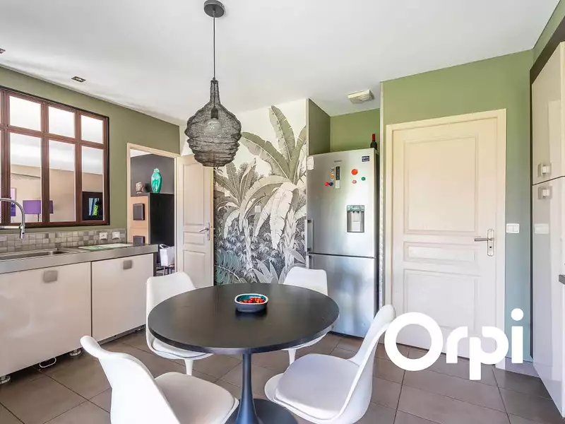 Maison, 158 m²