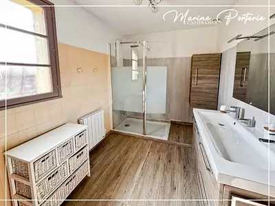 Maison, 164 m²