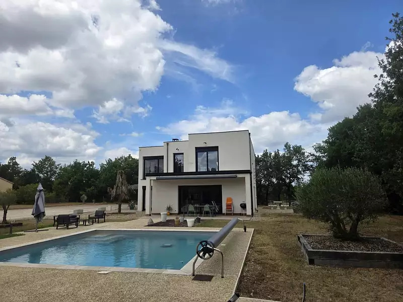 Maison, 220 m²