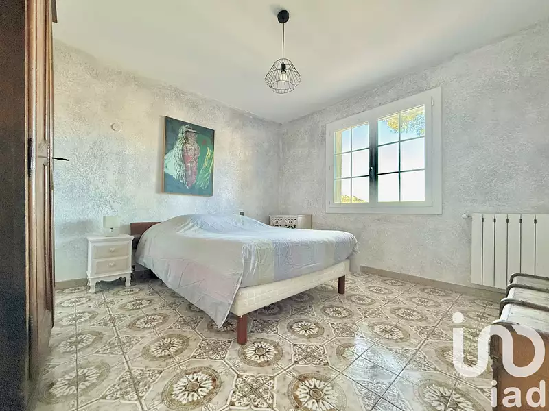 Maison, 240 m²