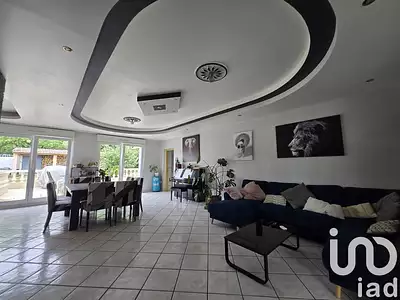 Maison, 250 m²