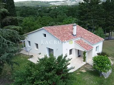 Maison, 170 m²