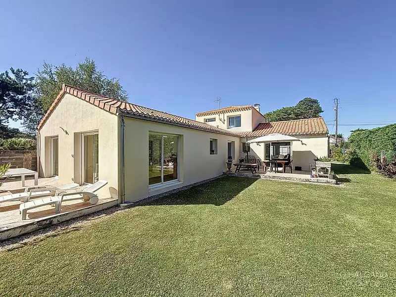 Maison, 175 m²