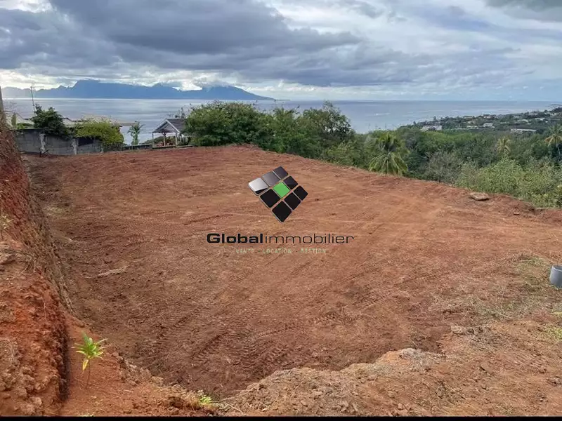 Terrain, 2 000 m²