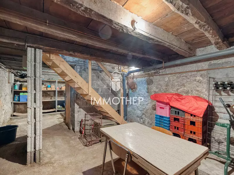 Maison, 248 m²