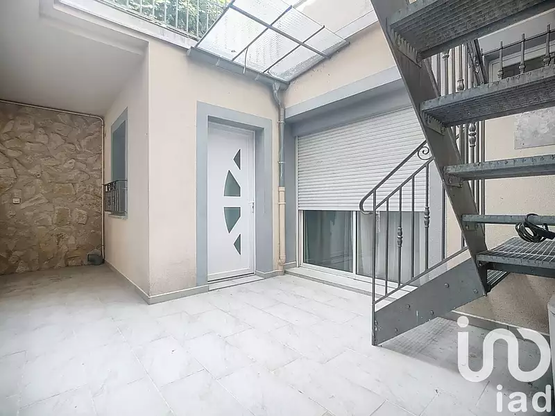 Immeuble, 374 m²