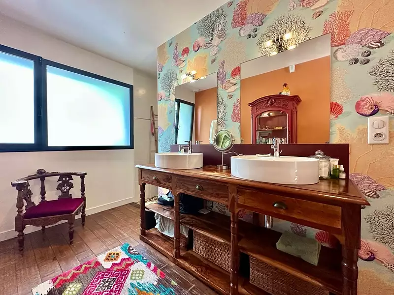 Maison, 230 m²