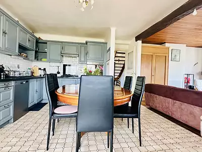 Maison, 210 m²