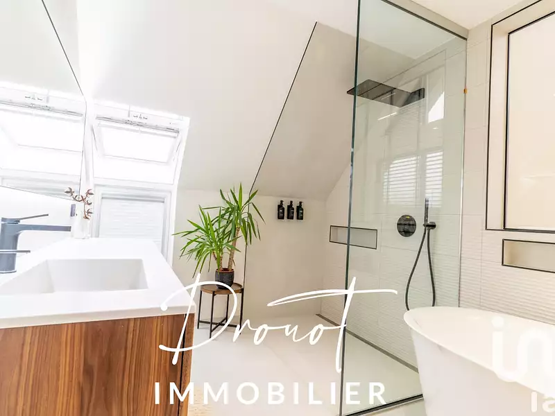 Maison, 226 m²