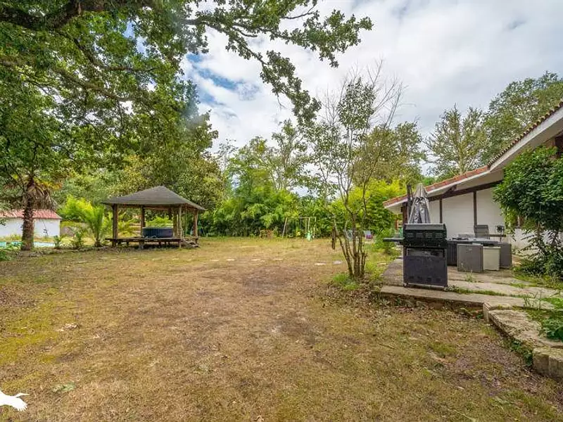 Maison, 345 m²