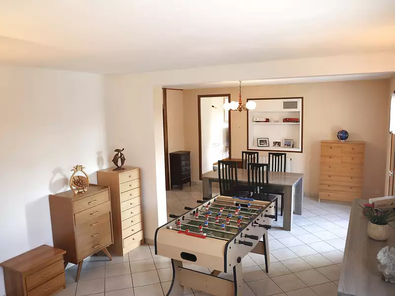 Maison, 176 m²