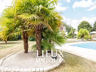 Maison, 240 m²