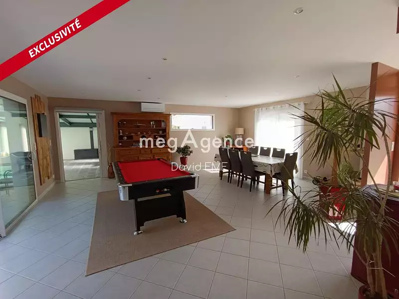 Maison, 145 m²