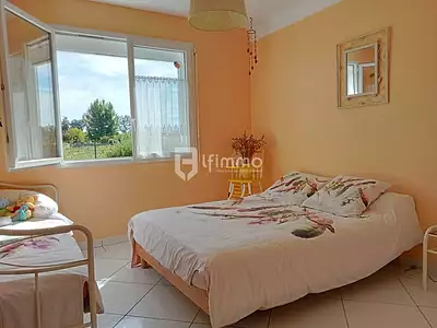 Maison, 242 m²