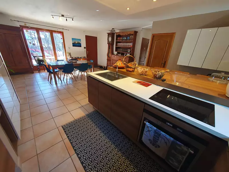 Maison, 192 m²