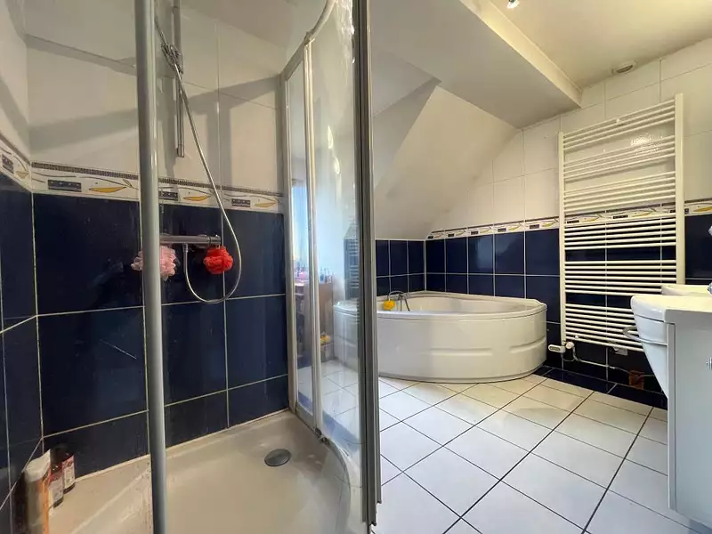 Maison, 208 m²
