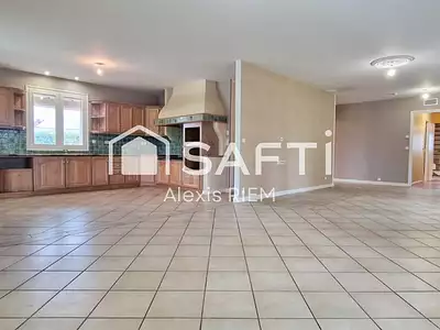 Maison, 210 m²