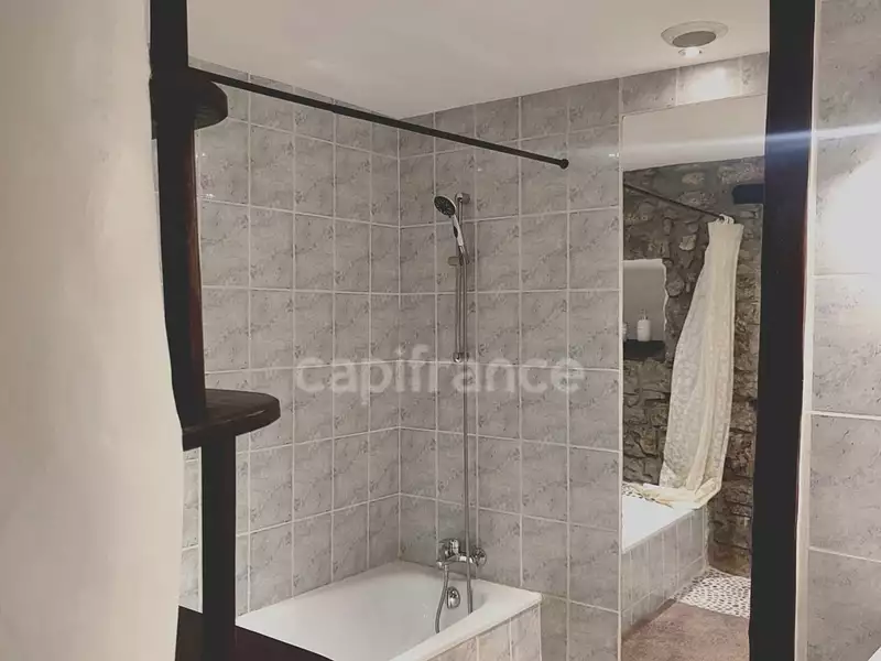 Maison, 290 m²