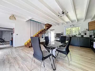 Maison, 207 m²