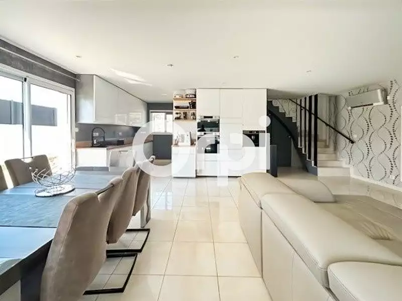 Maison, 140 m²