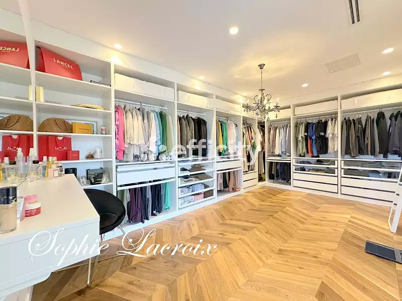 Maison, 191 m²