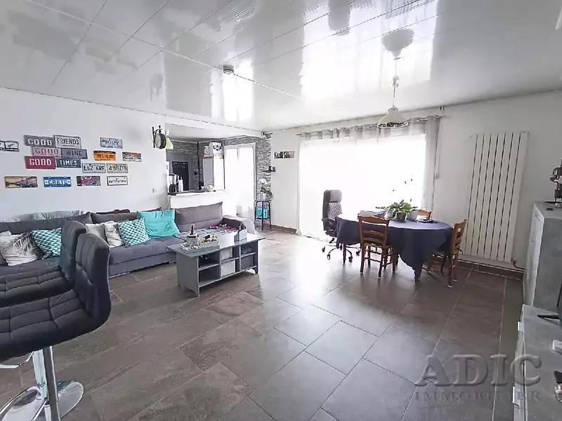 Maison, 105 m²