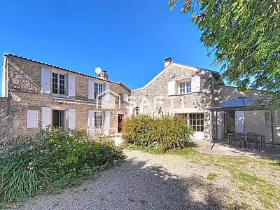 Maison, 208 m²