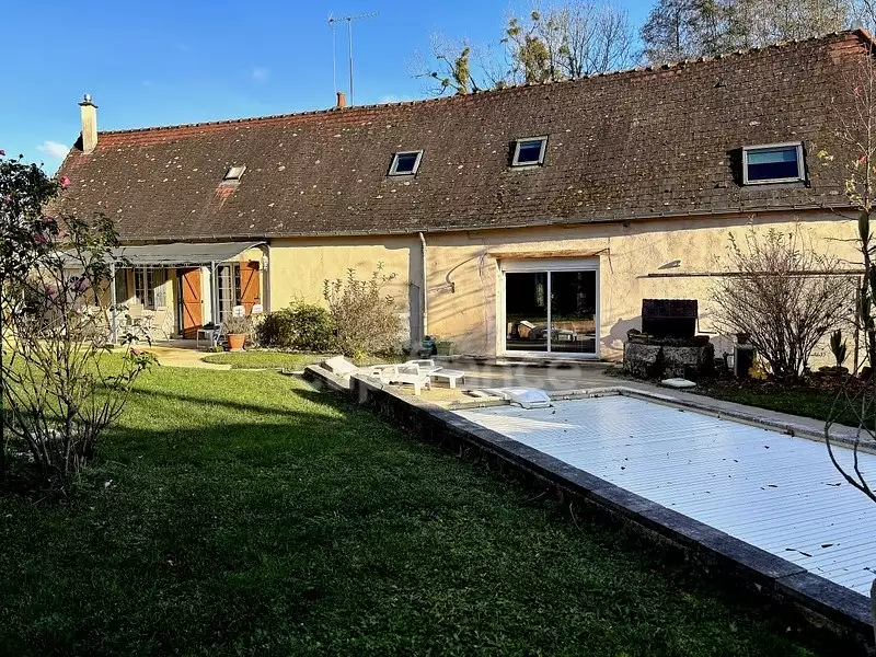 Maison, 218 m²